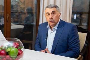 Комаровський: Наші люди згодні працювати за копійки