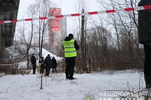 Поліція створила кілька пошукових груп, до яких увійшли курсанти, волонтери, кінологи