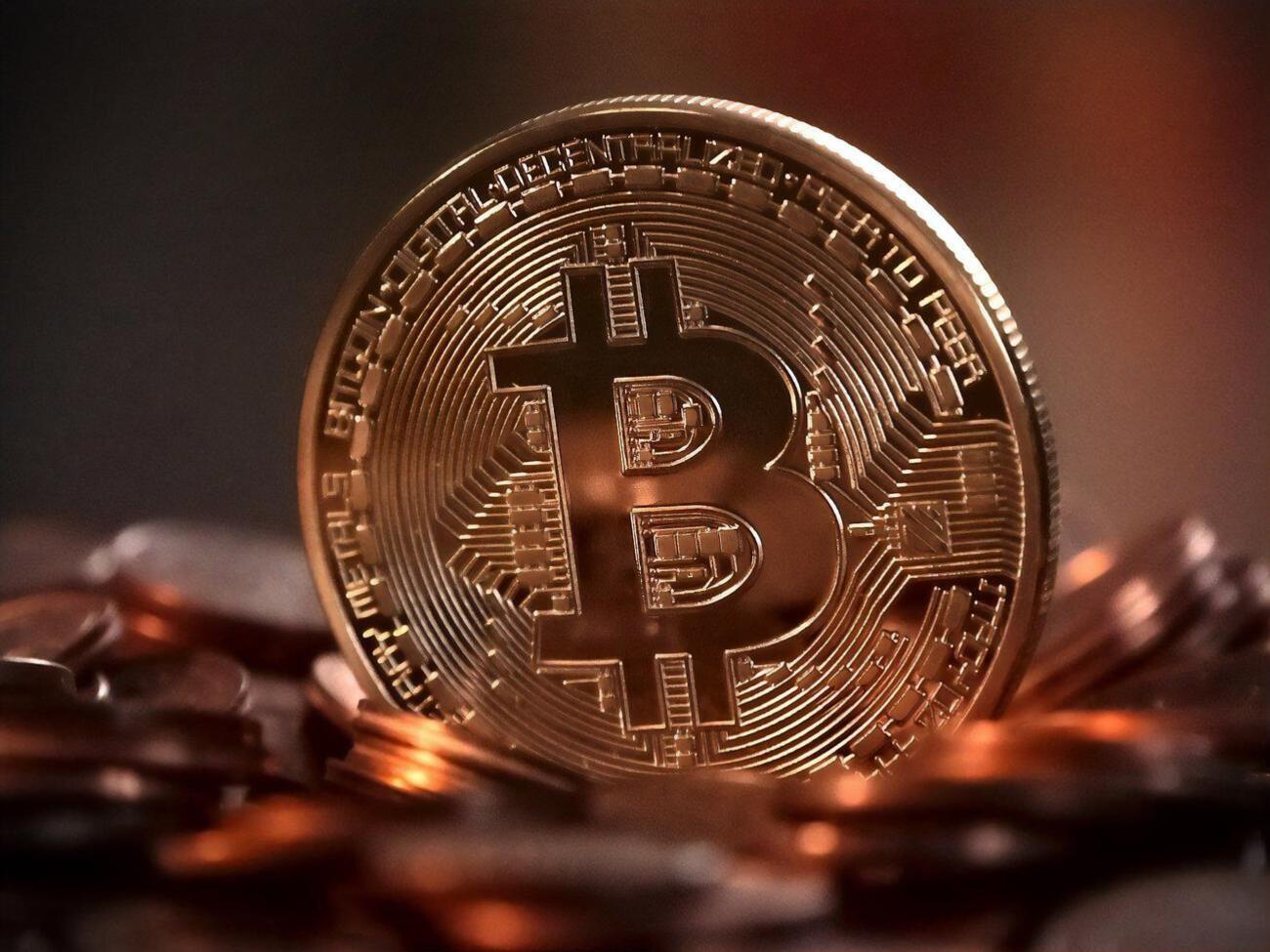 9 лютого біткоін побив новий рекорд, досягнувши позначки $48 тис.