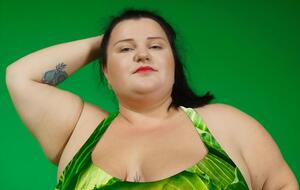 alyona alyona: Зато от бассейна хлором не несло. Счастье