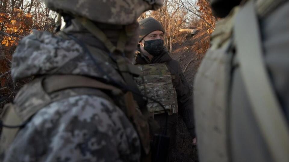 Зеленський хоче поспілкуватися з українськими військовослужбовцями