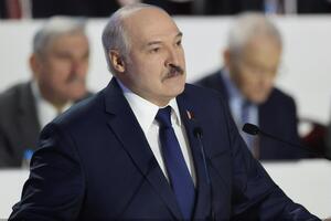 За словами Лукашенка, проєкт нової конституції Білорусі "буде готовим протягом року"