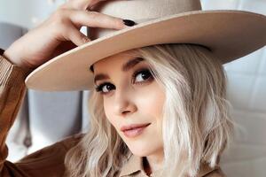 Мика Ньютон: Главная мечта – родить своих, биологических