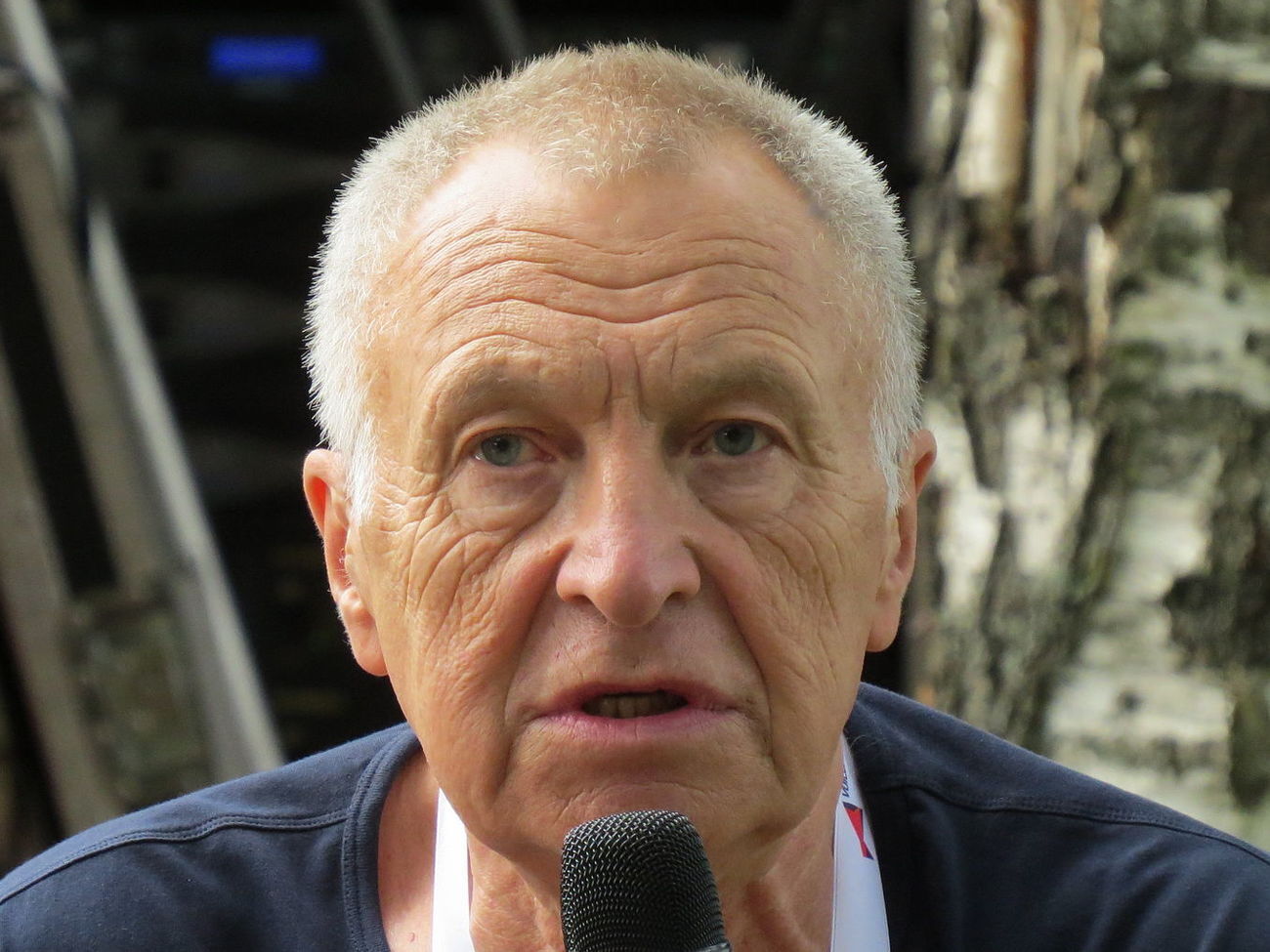 Широкая известность к Смирнову пришла после выхода в 1971 году фильма&nbsp;"Белорусский вокзал"