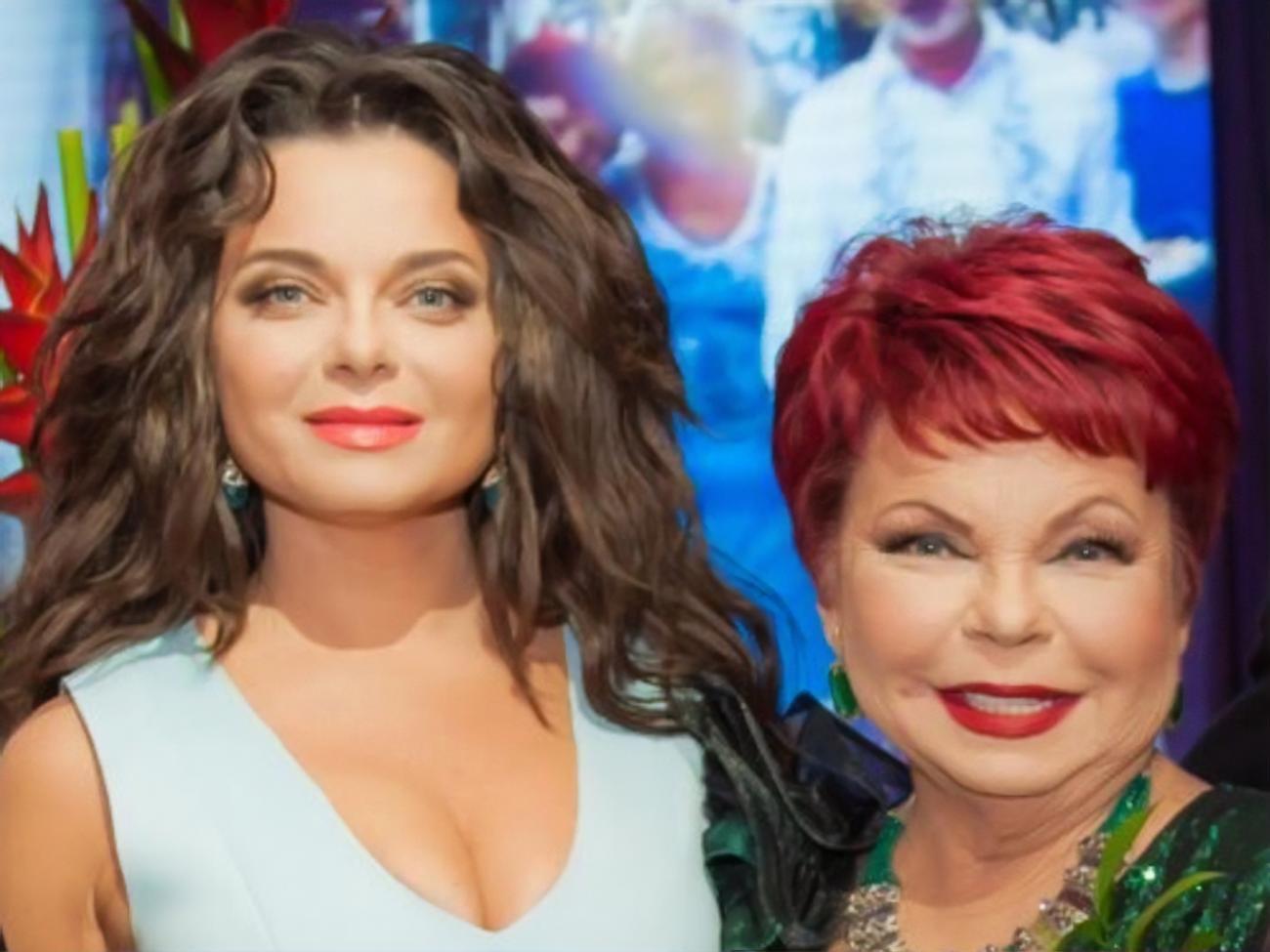 Корольова привітала свою маму з 75-річчям