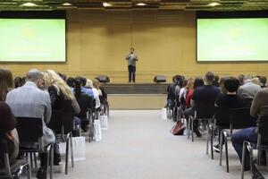 В Офісі президента хочуть створити ще щонайменше одну партію, окрім "Слуги народу"