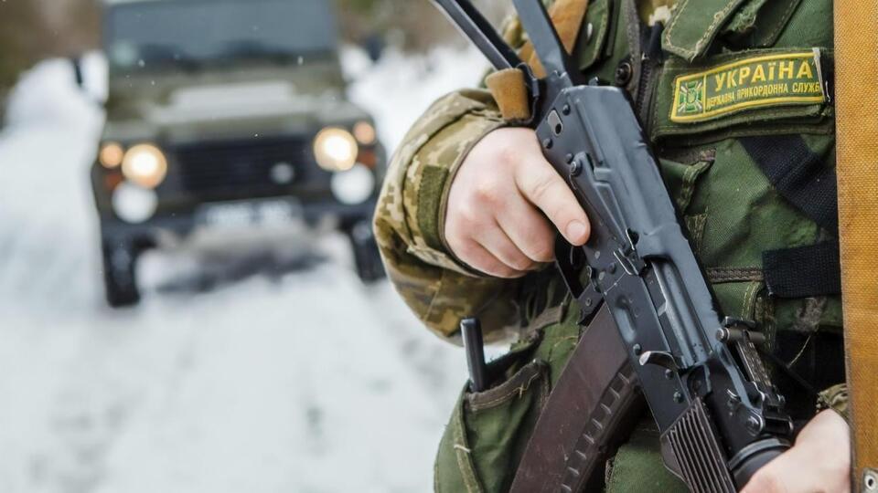 У приватний будинок до прикордонників увірвалися невідомі з погрозами