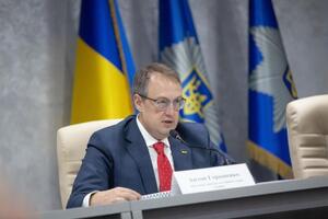 Геращенко: Закон потрібен, але ми категорично проти обігу короткоствольної зброї