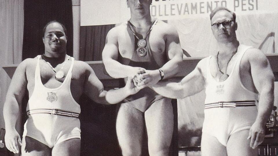 Власов (у центрі) став олімпійським чемпіоном у 1960 році в Римі