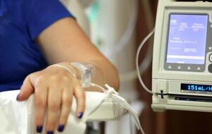 После землетрясения госпитализировали беременную женщину