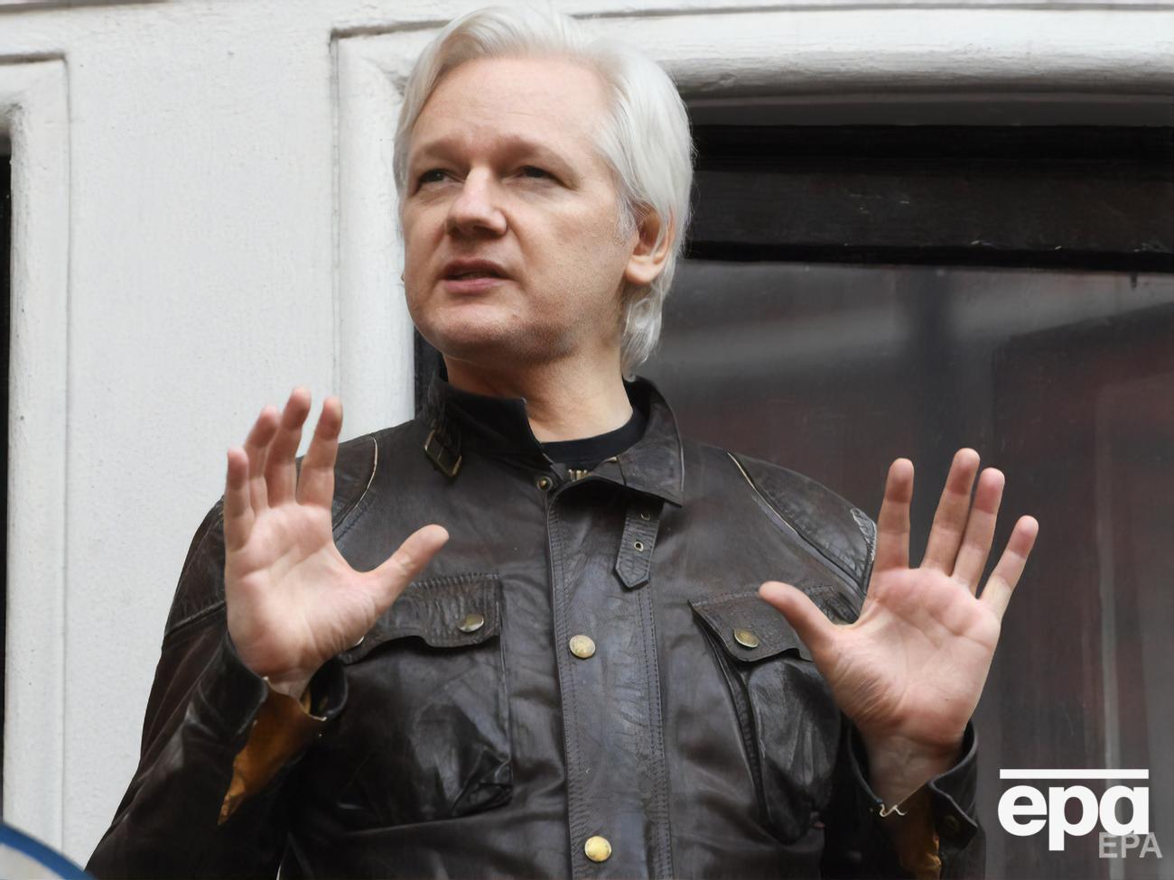 Британский суд ранее отказал в экстрадиции Ассанжа