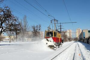 На вулицях Попудренка і Хоткевича обмежено рух транспорту
