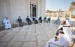 Зеленский находится с визитом в ОАЭ 14–15 февраля