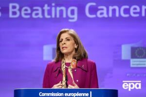 Кіріакідес зазначила, що введення сертифікатів про вакцинацію дасть уявлення про розвиток вірусу і про можливі побічні ефекти вакцин