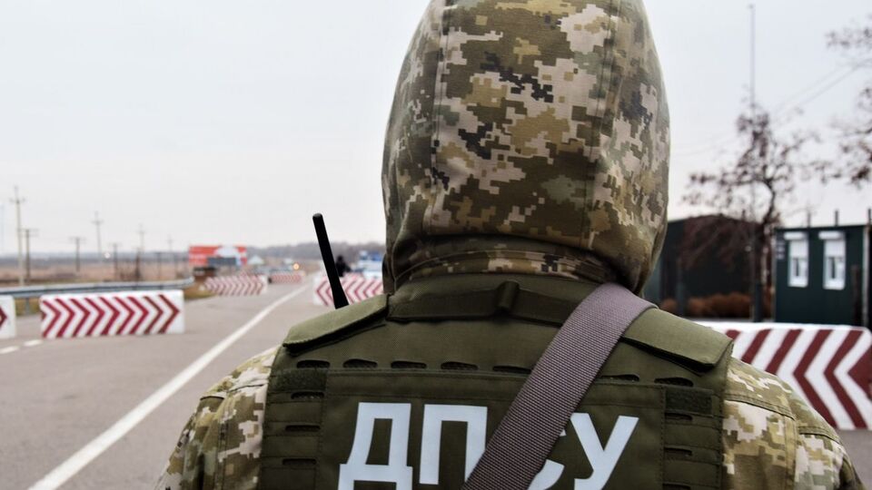 За даними ДПСУ, літак, яким користується Козак, орендувало двоє білорусів