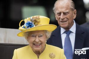 Королева Великобритании Елизавета II радостно прокомментировала информацию о беременности Маркл