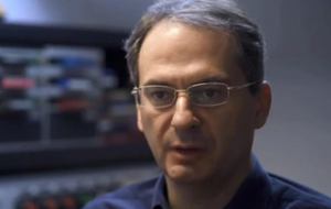 Грозев полагает, что отравители следят за российскими политиками, которые угрожают режиму