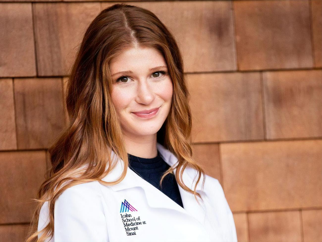 Дженнифер&nbsp;учится в медицинском колледже