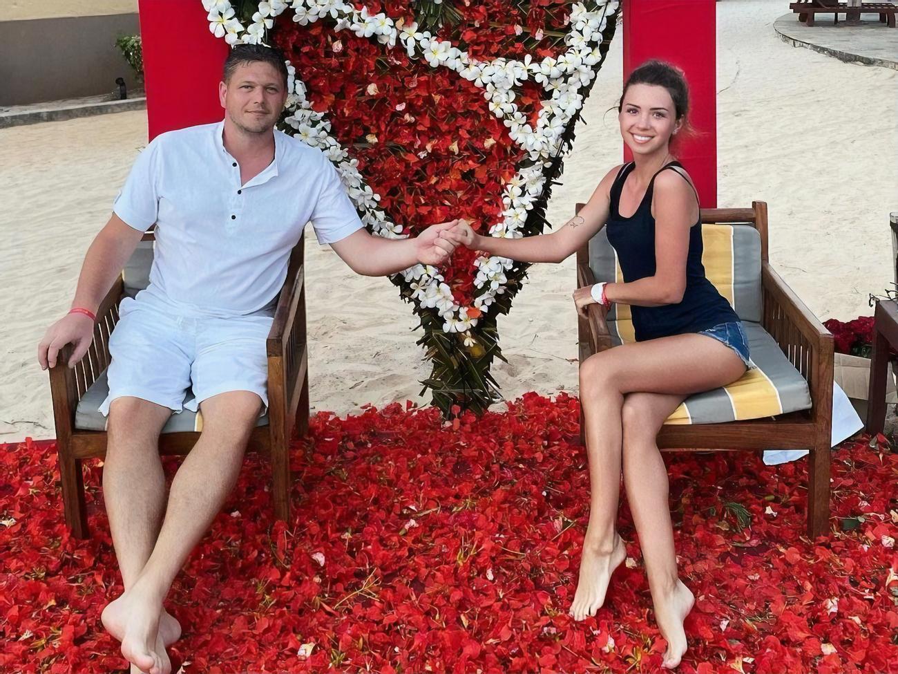 Зинченко и Соколюк из-за поломки самолета отмечали День влюбленных на отдыхе