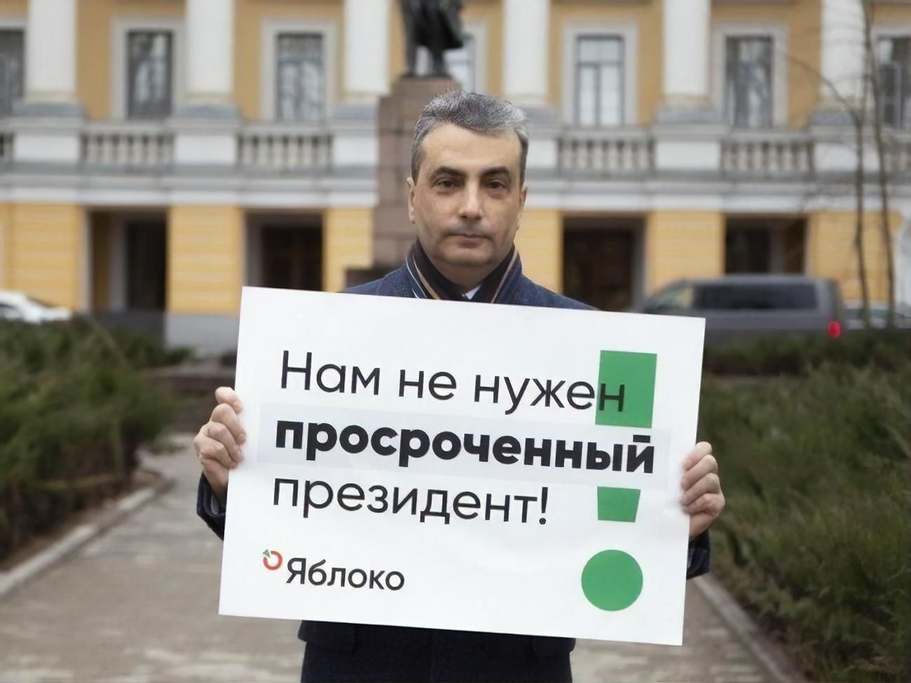 Шлосберг: Жодної нормальної, шанобливої розмови з людьми в цієї верхівки бути не може: вони людей ненавидять, бояться й зневажають