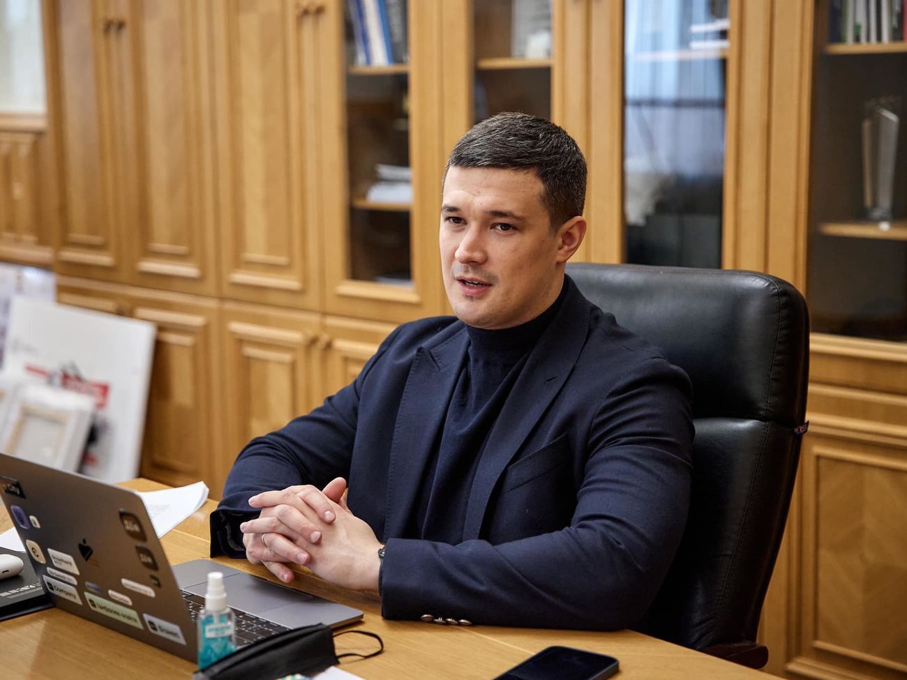 Федоров: Везде, где действует обычный паспорт, будет действовать электронный