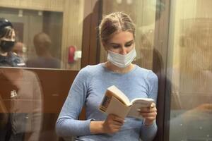 Против Соболь возбудили уголовное дело по статье о нарушении неприкосновенности жилища