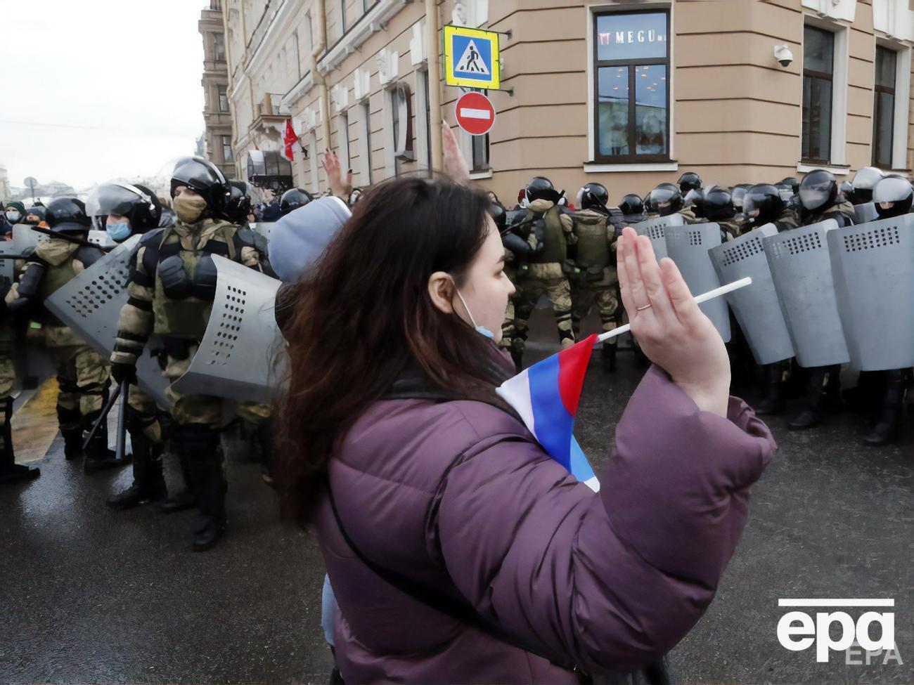 Масові акції протесту в Росії почалися після арешту Навального в січні