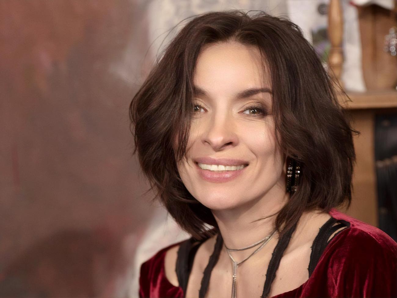 Мейхер після сліпих прослуховувань на шоу "Голос країни" обрала наставницею колегу Тіну Кароль