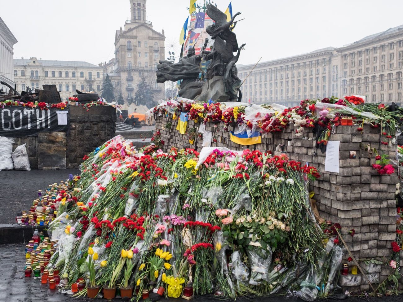 В расстрелах протестующих на Майдане 20 февраля 2014 года обвиняют пятерых беркутовцев