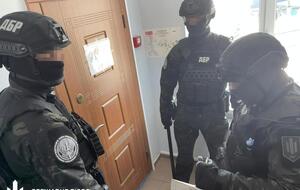 Следователи провели обыски у фигурантов дела