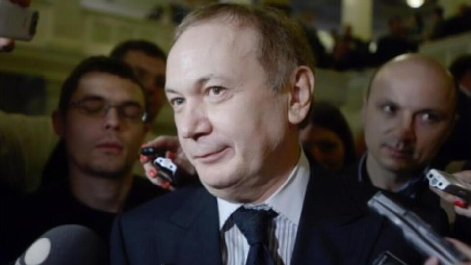 Іванющенко перебуває в розшуку в Україні