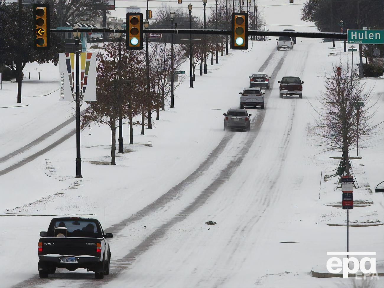 Из-за непогоды около 240 тыс. жителей Техаса остались без электричества