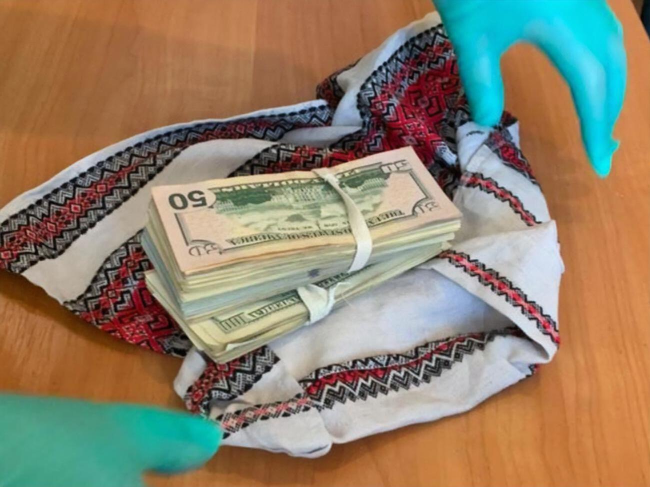 Жительница Прилук отдала мошенницам&nbsp;$30 тыс., &euro;1500 и 20 тыс. грн