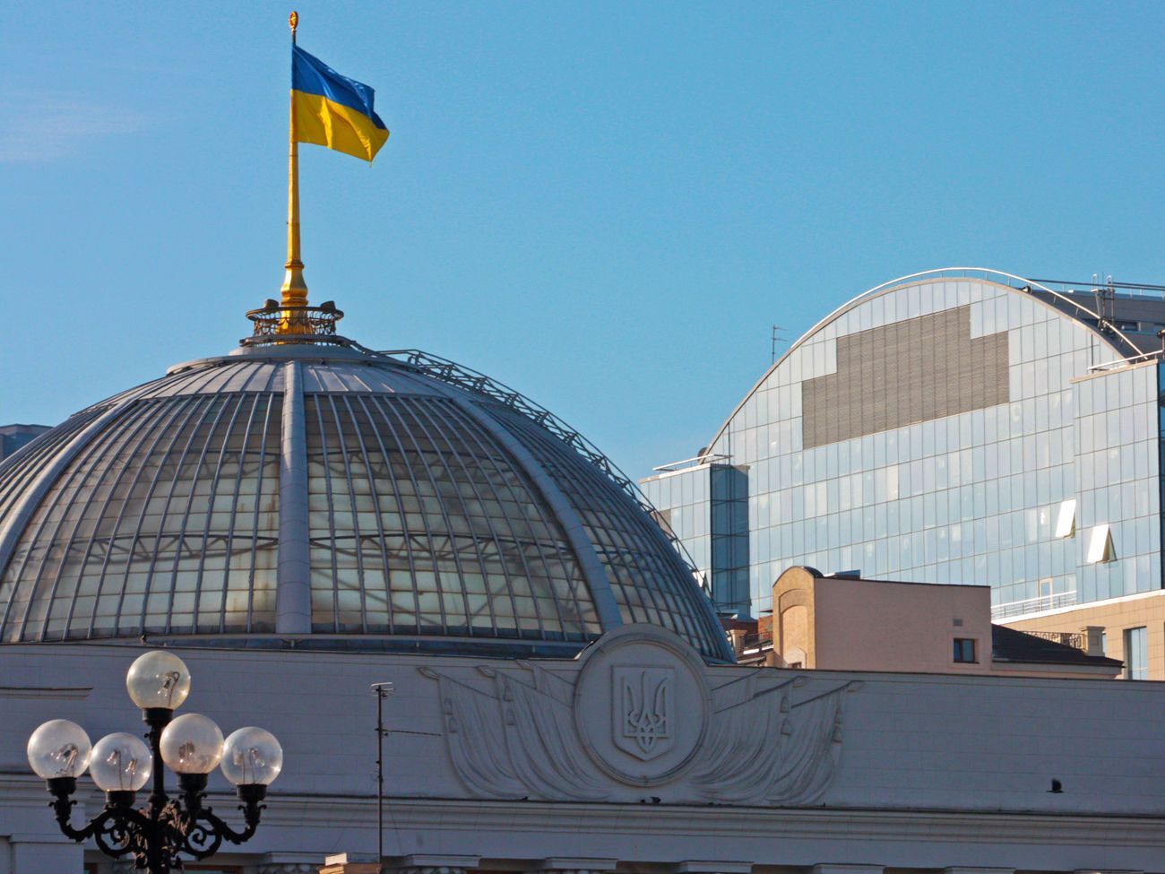 Згідно з результатами опитування, до Верховної Ради проходить шість партій