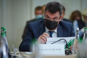 Данилов: Там будут депутаты и многие люди, которые ни разу нигде не работали, а имеют огромный доход