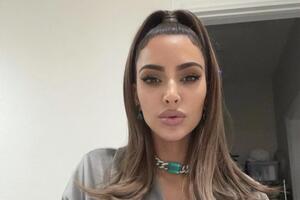 Кардаш'ян: Просто розслабляюся