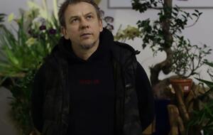 Фоззи: И только злой детектив Саша идет, вглядываясь во встречные коляски