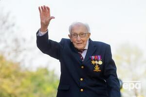 В апреле 2020 года Муру исполнилось 100 лет