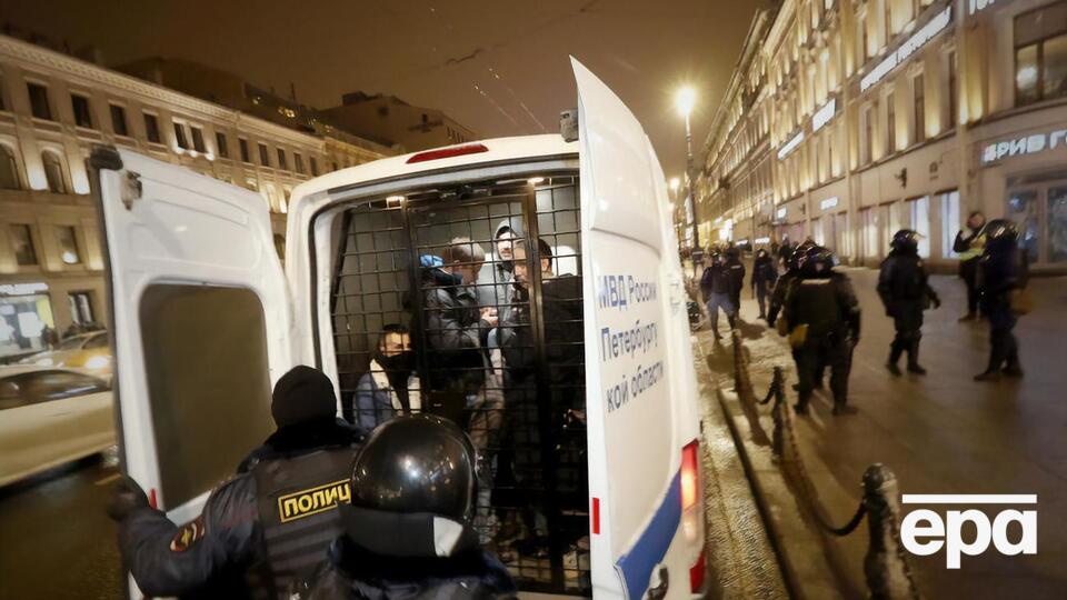 Найбільше затриманих у Москві та Санкт-Петербурзі