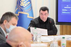 Данилов: У нас достаточно доказательств того, что это террористическая группировка, которая сознательно финансирует и помогает боевикам