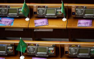 По контракту, лоббисты должны предоставлять помощь партии "Слуга народа" в диалоге с американским чиновниками и международными организациями