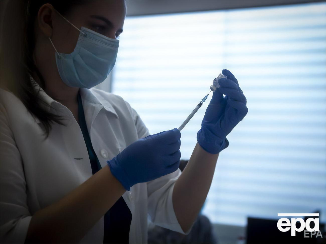 В Україні вакцинації поки не починали