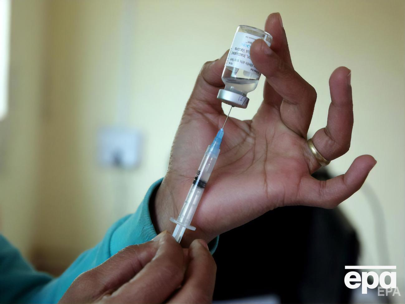 У світі зробили вже понад 199 млн щеплень проти коронавірусу