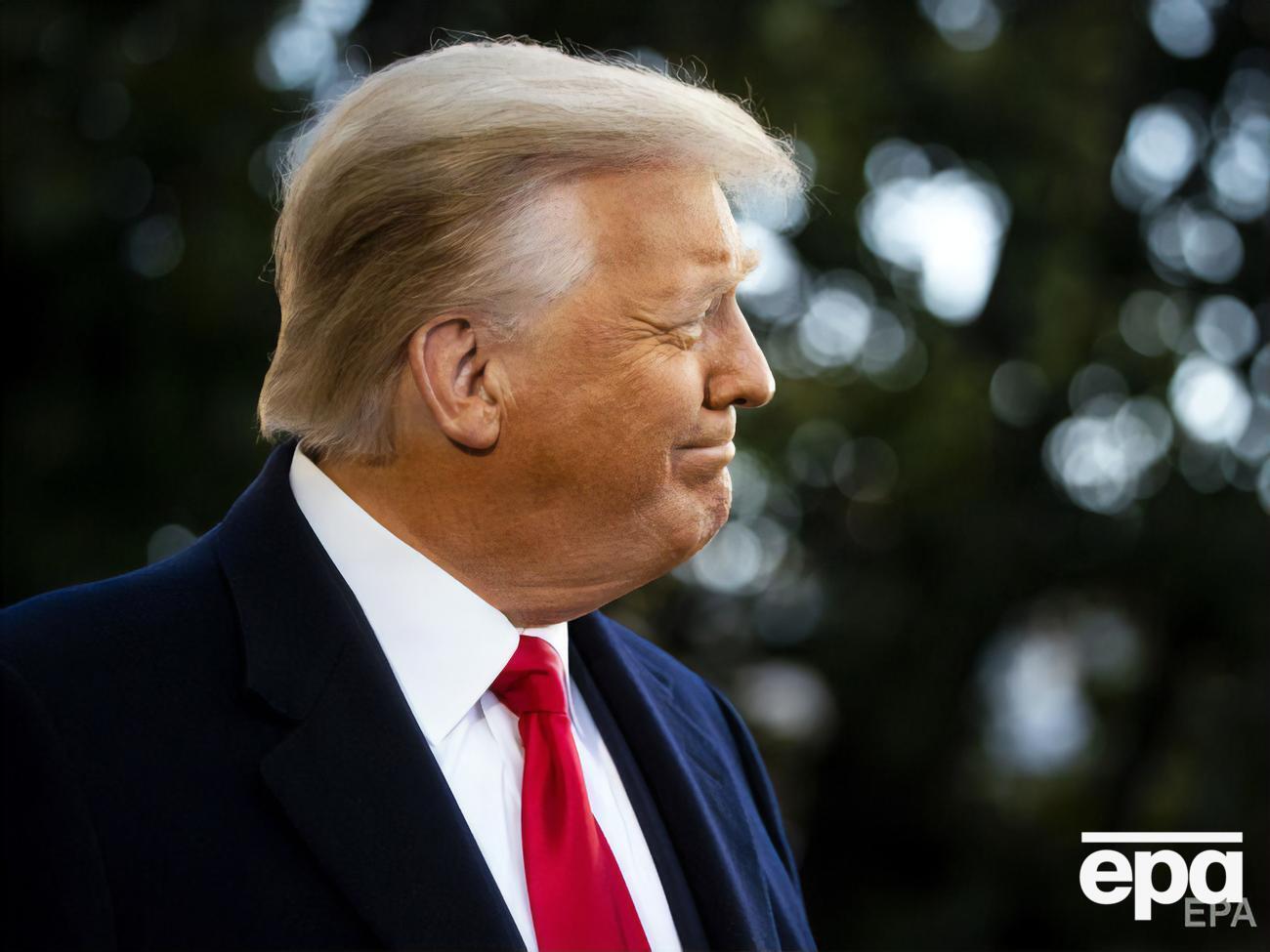 Twitter навсегда забанил Трампа 9 января