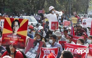 Военные в Мьянме 1 февраля отстранили от власти правительство Аун Сан Су Чжи