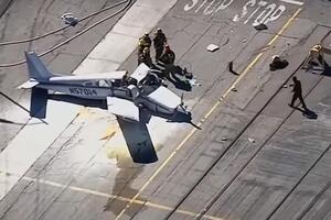 По одной из версий, в самолете закончилось топливо