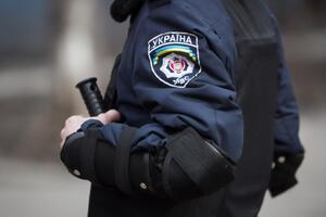 Полицейские задержали двух мужчин