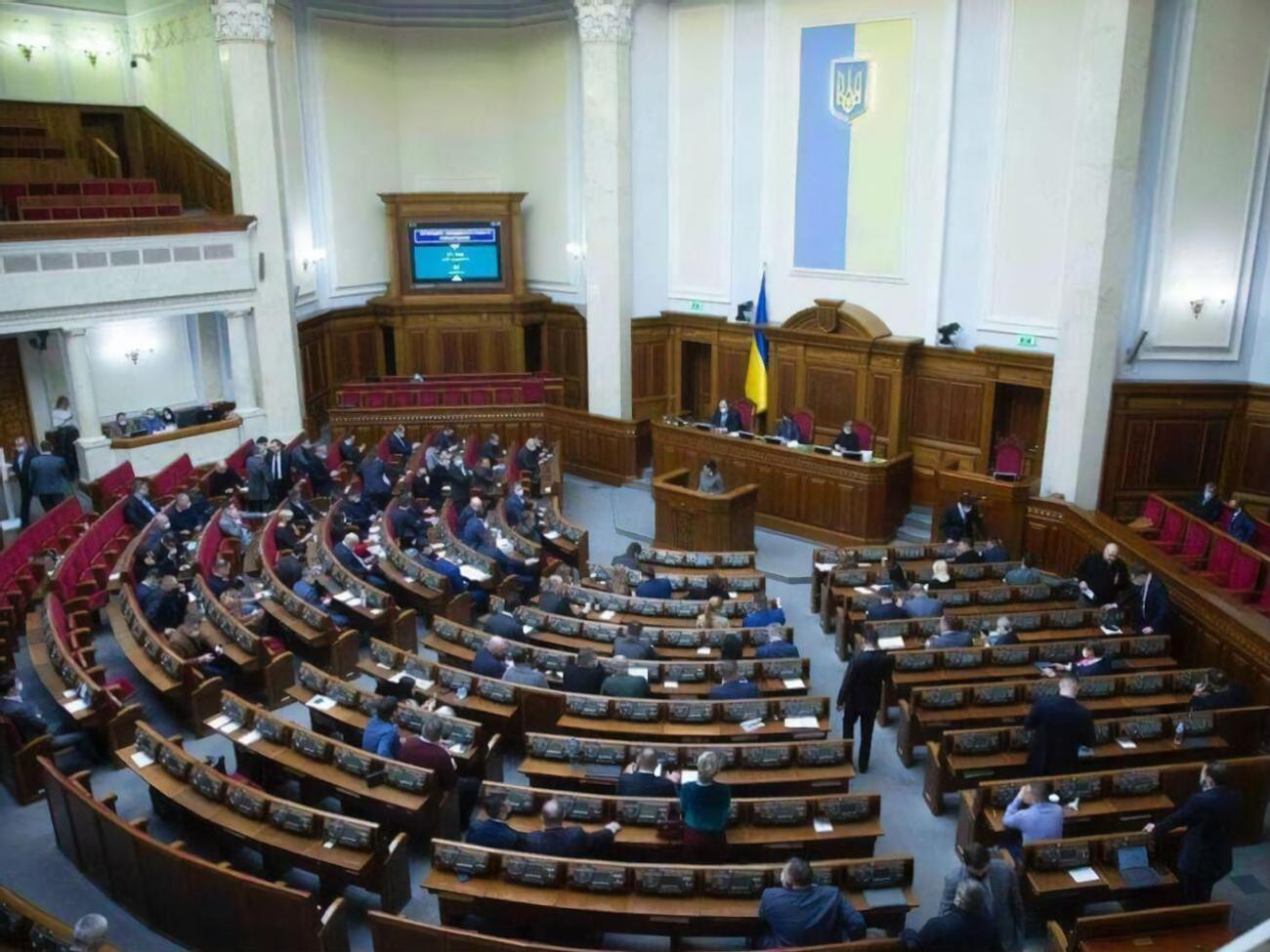 Підтримку законів у ВРУ часто забезпечували депутати із фракцій "Слуга народу", "Голос" і групи "Довіра"
