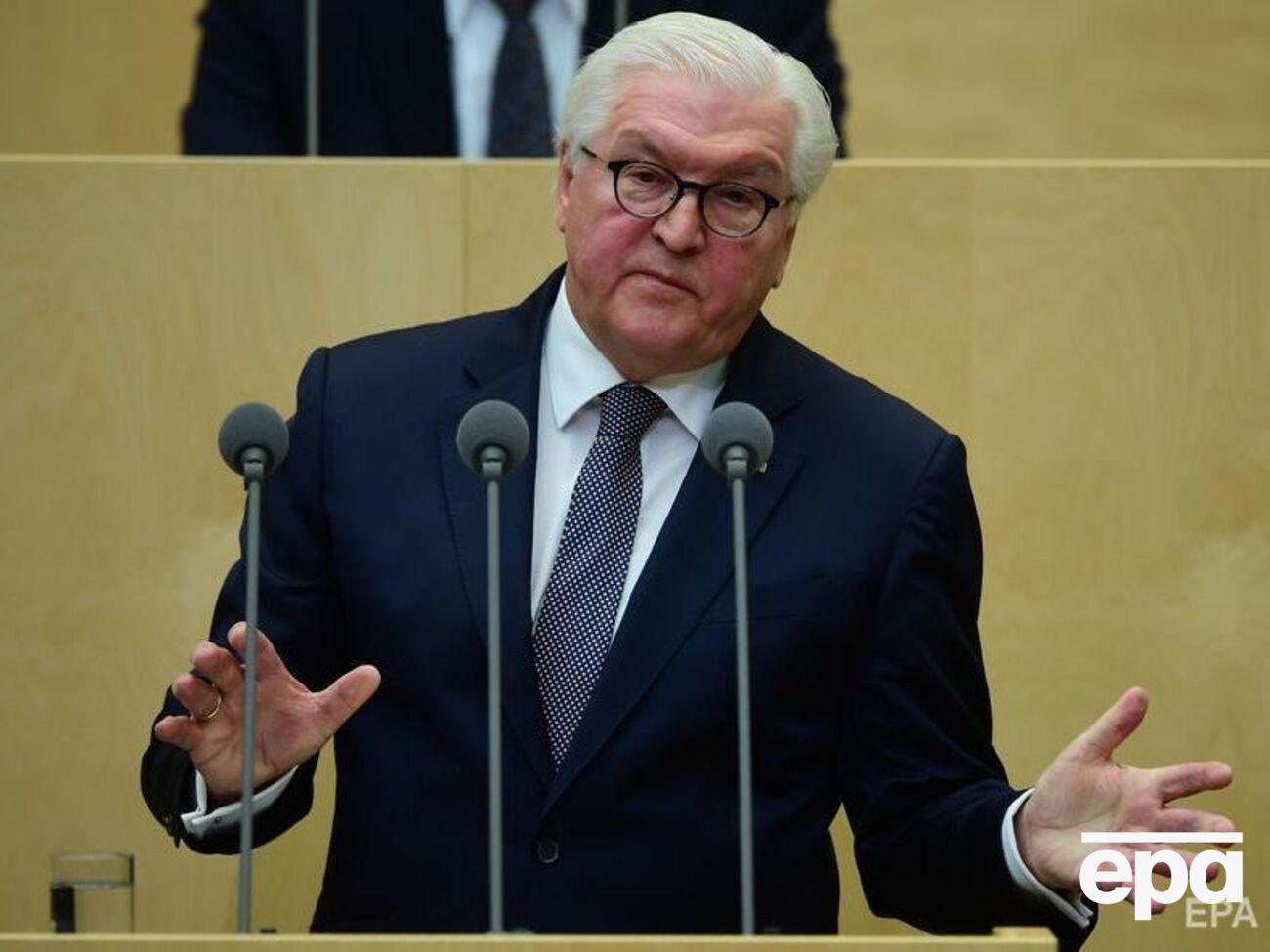 Штайнмаєр заявив, що успішна співпраця країн у питаннях забезпечення доступу до вакцин і тестів стане "лакмусовим папірцем міжнародної солідарності"