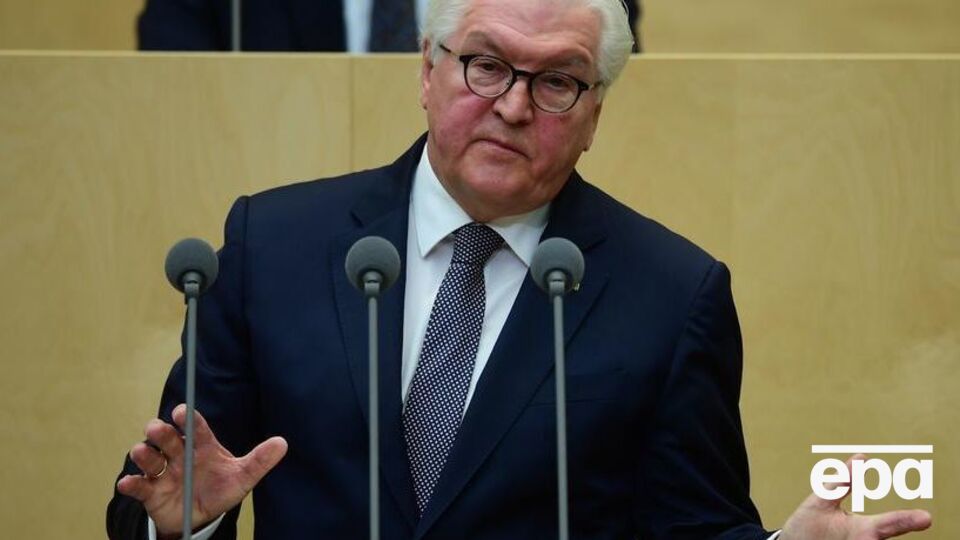 Штайнмайер заявил, что успешное сотрудничество стран в вопросах обеспечения доступа к вакцинам и тестам станет "лакмусовой бумажкой международной солидарности"